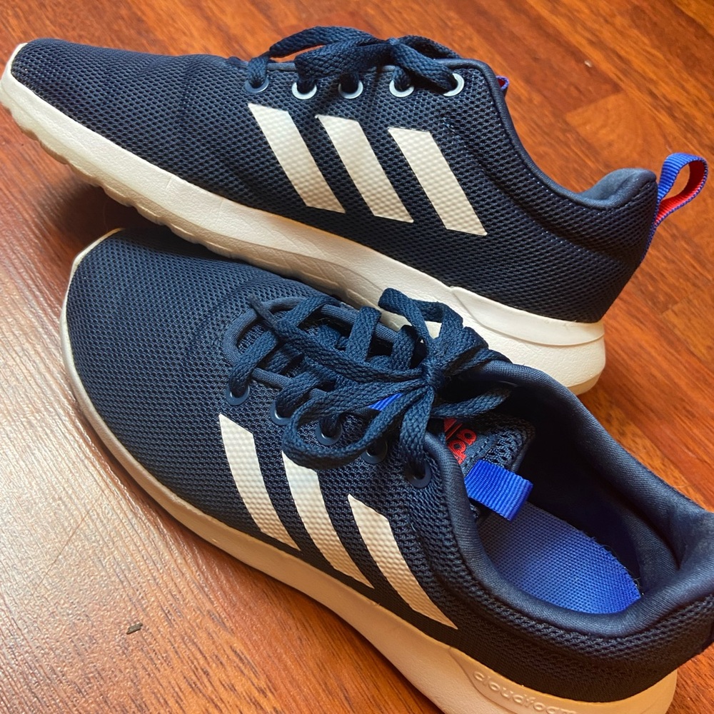 Children’s cloud foam blue sneakers